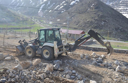 Şırnak Uludere'de 2200 rakımlı yayla bambaşka bir hale dönüşüyor