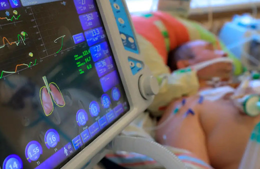 Yunanistan'ın konuştuğu cinayet: Covid-19 hastası entübe hastanın fişini çekti