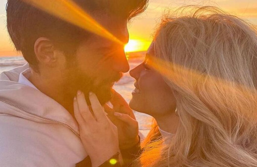 Can Yaman'ın sevgilisi Diletta Leotta ev halini paylaştı yüzük detayı dikkat çekti