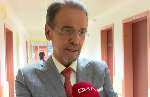 Prof. Ceyhan’dan aşı karşıtı takipçisine çok sert tepki! Siz kim fikir öne sürmek kim?