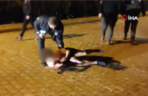 Kuşadası'nda psikolojik sorunları olan genç yürekleri ağızlara getirdi