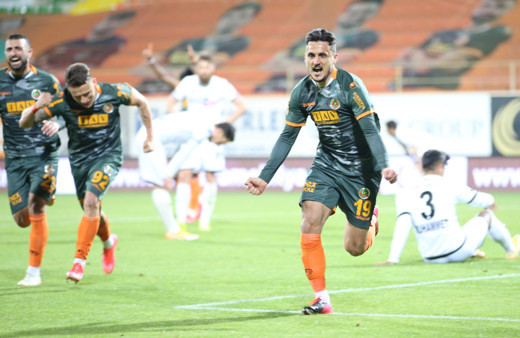 Alanyaspor'dan Denizlispor karşısında müthiş geri dönüş
