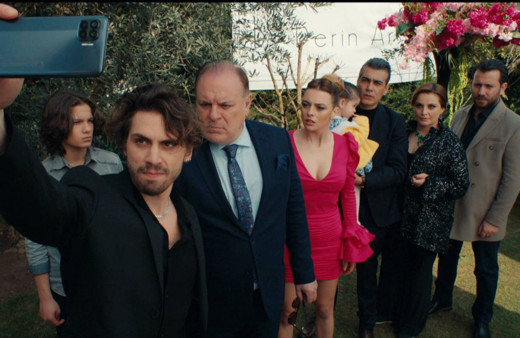 Sadakatsiz'in Haluk'u Burak Sergen yoğun bakıma alındı açıklama geldi