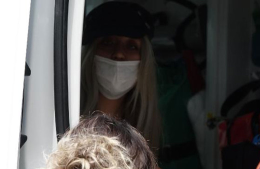 Terminalde hareketli dakikalar! Testi pozitif yolcu otobüsten indirilip hastaneye kaldırıldı