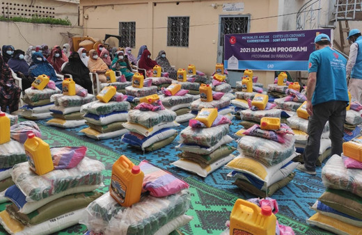 Türkiye Diyanet Vakfı Çad'da Osmanlı torunlarına ramazan yardımı ulaştırdı
