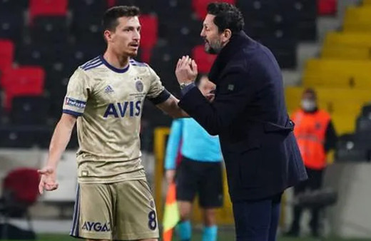 Mert Hakan'dan Erol Bulut'a gönderme