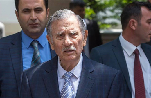 Eski başbakanlardan Yıldırım Akbulut hayatını kaybetti