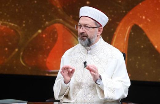 Ali Erbaş'tan dikkat çeken teravih namazı açıklaması Ramazan'ın ortasından sonra