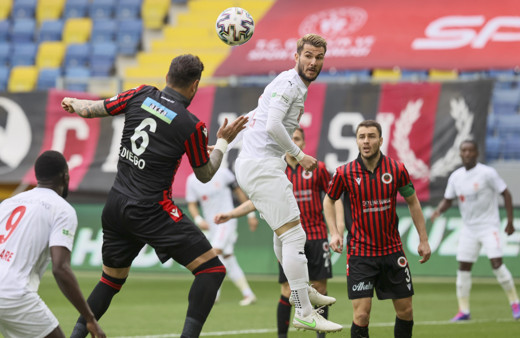 Gençlerbirliği'ne konuk olan Sivasspor'dan müthiş geri dönüş