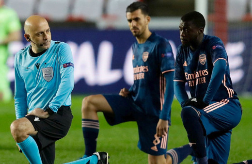 Cüneyt Çakır'ın yönettiği Slavia Prag ile Arsenal maçında büyük skandal!