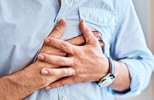 Taşikardi kalp çarpıntısı demek! Normal kalp hızı 100'ü geçerse...