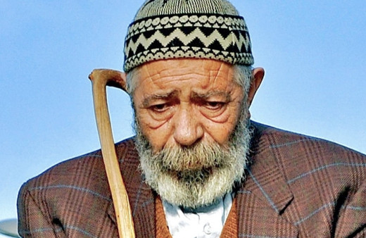 Erol Demiröz aslen nereli aslen nereli eşi ve çocuğu var mı?