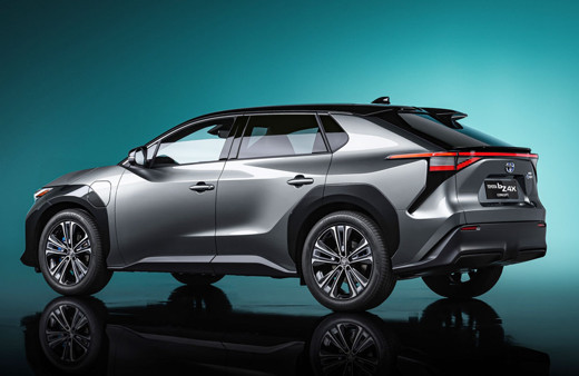 Toyota elektrikli C segmenti SUV modelini tanıttı göz kamaştırdı