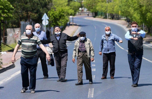 65 yaş yasağında gevşeme müjdesi! Köye ve yazlığa gitmelerine izin...