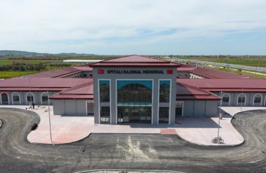 Türkiye'nin Arnavutluk'ta inşa ettiği hastane açılıyor