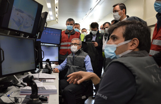 Bayraktar Akıncı TİHA, ilk atış testini başarıyla tamamladı