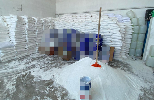 Konya'dan şoke eden görüntü! Tanınmış markaların paketlerinde sahte toz deterjan ele geçirildi