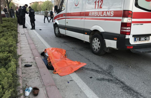 Konya'da karşıdan karşıya geçmek istediler! Anneanne ve torunun feci sonu
