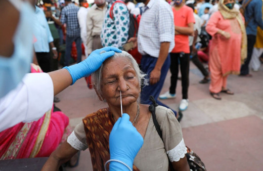 Dünya genelinde şimdiye dek görülen en yüksek günlük vaka sayısı Hindistan'da kayıtlara geçti