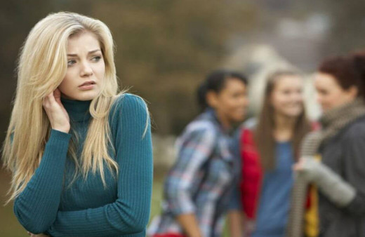 Sosyal fobi belirtileri sosyal fobi nasıl yenilir?