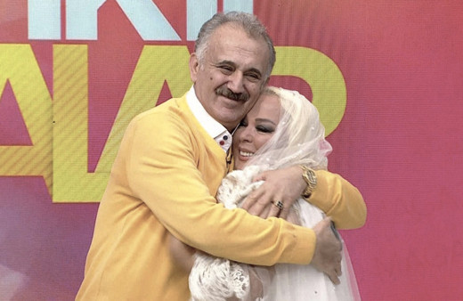 Faik Öztürk kaç yaşında oğlu Gökhun'un annesi ilk eşi kimdir?