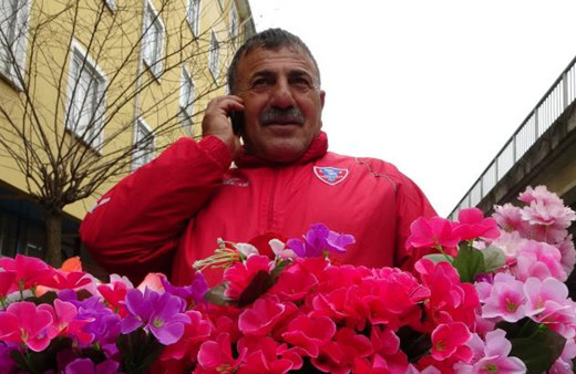 Trabzon'da aracını sattı 21 bin TL harcadı ücretsiz dağıttı! Hüsrana uğradı