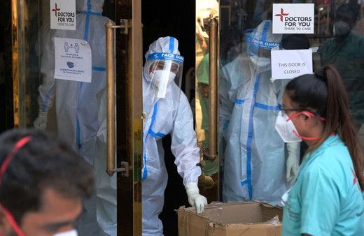 Hindistan'da günlük koronavirüs vaka sayısında yeni rekor