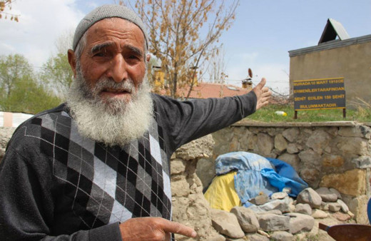 Erzurumlu vatandaş Ermenilerin yaptığı katliamı gözyaşları ile anlattı