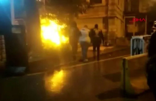 Türk bayrağını yakıp kendini böyle savundu!