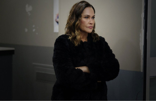 Masumiyet dizisindeki Ertuğrul Postoğlu'na Hülya Avşar tokat attı çene kemiği çıktı!