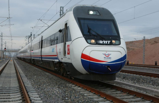 Treni seferlerine "tam kapanma" ayarı! Sefer sayısı düşürüldü saatler değişti