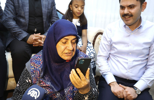 Cumhurbaşkanı Erdoğan depremzede aileyle telefonda görüştü