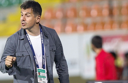 Emre Belözoğlu Şenol Güneş'in yeni yardımcısı oldu