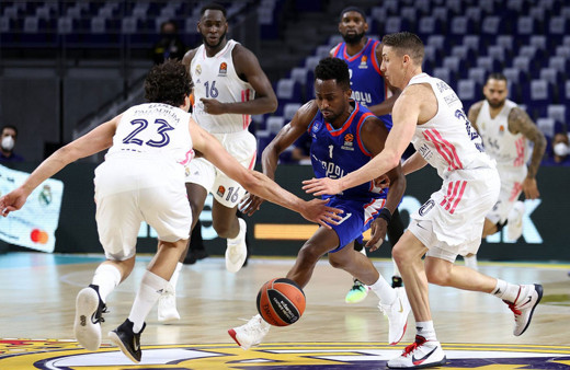 Anadolu Efes fırsat tepti Real Madrid seride durumu eşitledi