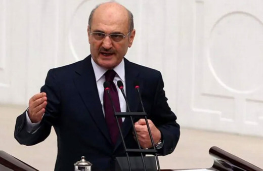 Eski AK Partili Bakan Bayraktar Erdoğan tarım ve hayvancılık işine girdi