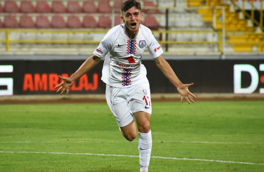 Altınordulu Burak'a İtalyan kancası