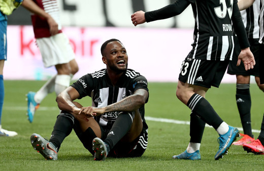 Real Valladolid Cyle Larin'in bonservisini aldı