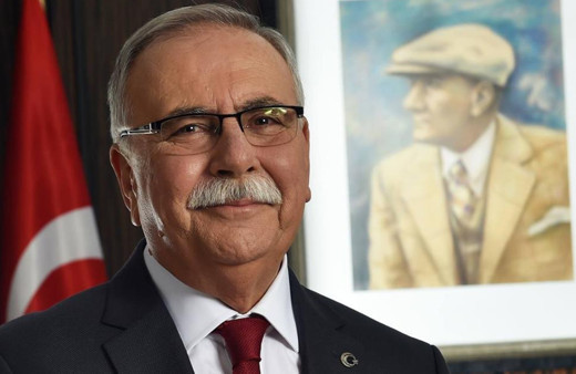 Tepkiler sonrası CHP'li Çanakkale Belediye Başkanı geri adım attı: İptal dilekçesi yazdı