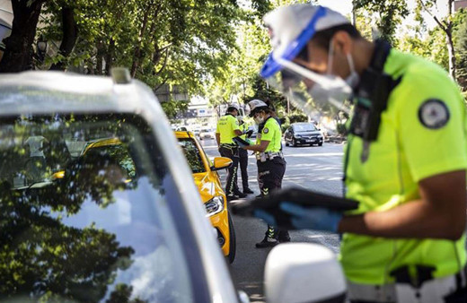 İçişleri Bakanlığı duyurdu! Çalışma izni belgelerinin süresi uzatıldı
