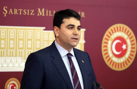 Gültekin Uysal'dan hükümete tepki: Ülke dörtnala felakete gidiyor!