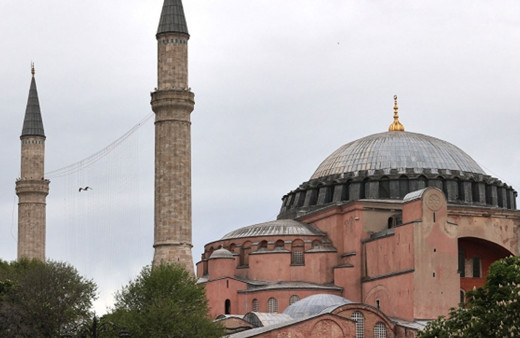 Ayasofya Camii, Kadir Gecesi'nde mahya ile buluştu