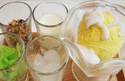 Ballı bademli dondurma tarifi! Diyet yapanlar bayılacak!