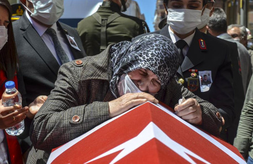 Şehit Uzman Çavuş Murat Nar son yolculuğuna uğurlandı