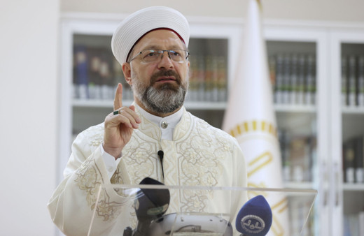 Diyanet'ten cuma vaazında dijital dünyada gayri meşru ilişki uyarıları