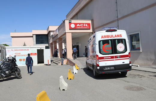 Iğdır'da bir kişi husumetli komşularına ateş açtı 3 ölü 2 yaralı