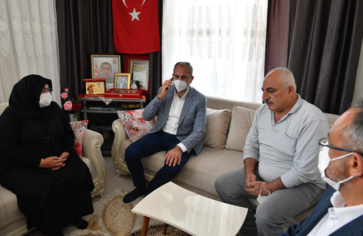 Cumhurbaşkanı Erdoğan şehit ailesi ile telefon görüşmesi yaptı
