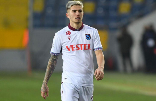 Berat Özdemir'den Şenol Güneş'e Milli Takım tepkisi gülüp geçiyorum