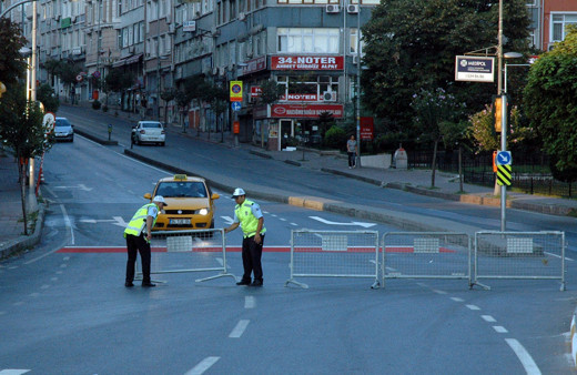 İstanbul'da 'şampiyonluk' önlemi! Valilik bugün kapatılacak yolları açıkladı