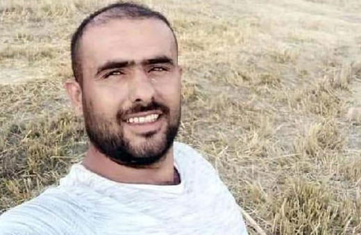 Manisa'da sokakta sohbet eden arkadaşlara bıçaklı saldırı! 1 ölü, 1 yaralı var