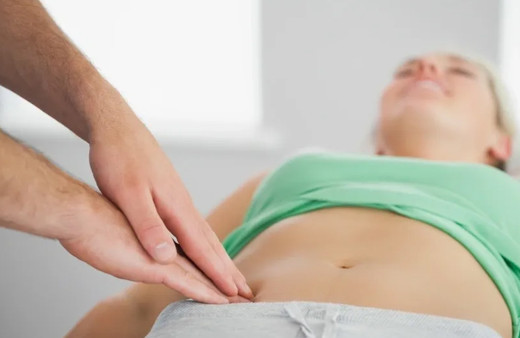 Kasık fıtığı nedir? Kasık fıtığının 3 önemli belirtisi